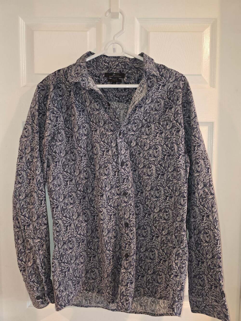 Marc Anthony Men's Long Sleeve Button-Up Shirt with Leaf Pattern, Size L